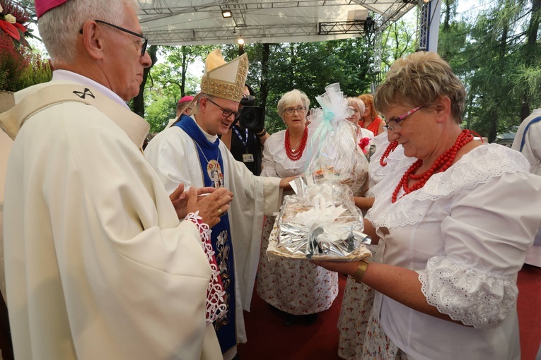 Pielgrzymka kobiet do Piekar cz.2