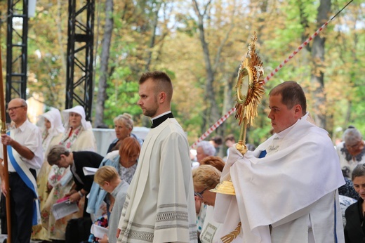 Pielgrzymka kobiet do Piekar cz.3