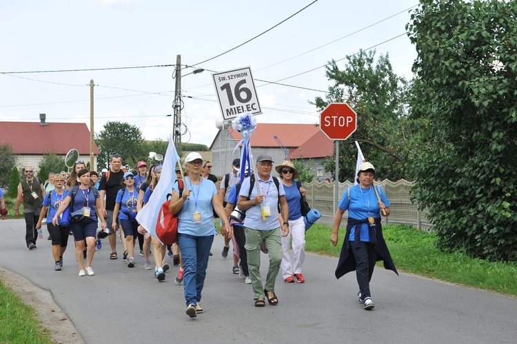 Grupa nr 16, św. Szymon.