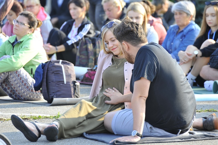 Msza św. w Żarnowcu