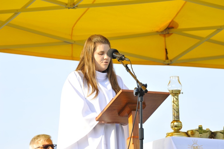 Msza św. w Żarnowcu