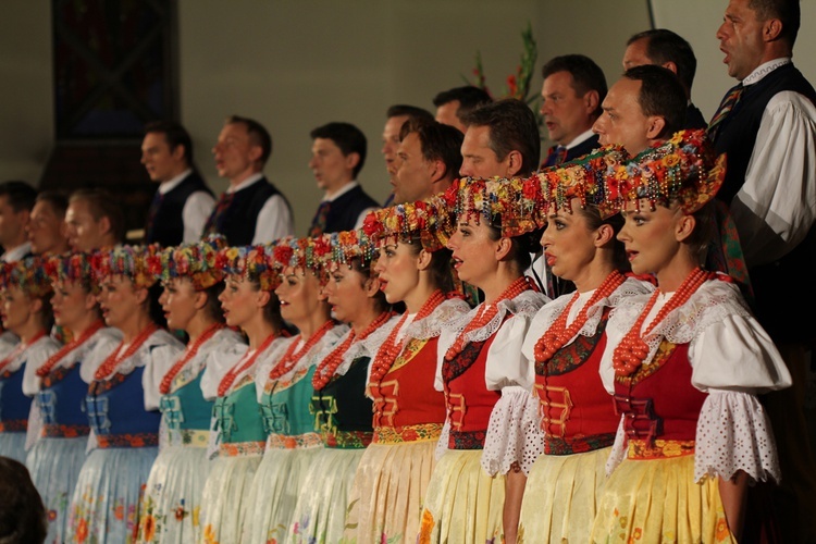 Zespół Pieśni i Tańca "Śląsk" w Jelczu-Laskowicach