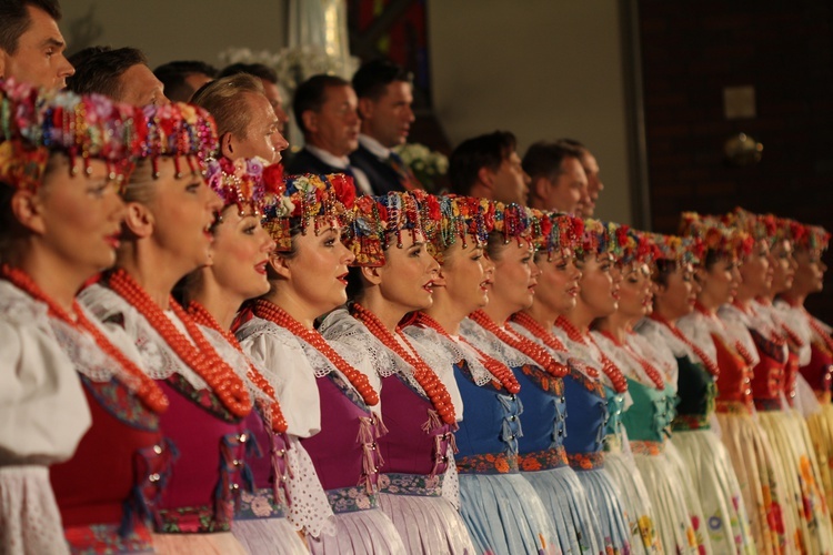 Zespół Pieśni i Tańca "Śląsk" w Jelczu-Laskowicach