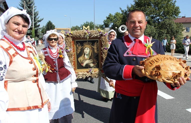 W obu warszawskich diecezjach dożynki odbędą się w ostatnią sierpniową niedzielę