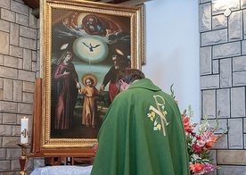 ►	W roku jubileuszowym domy zakonne prowincji poznańskiej odwiedza obraz św. Józefa.