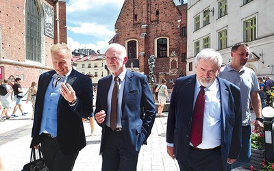 Wizyta w Krakowie. Od lewej: Dominik Galas, Dariusz Bożek i Adam Wójcik-Łużycki.
