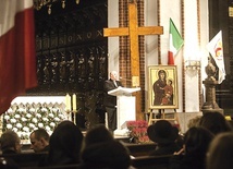 Krzyż i ikona ŚDM gościły w Warszawie w 2015 r. w ramach przygotowań do spotkania w Krakowie.
