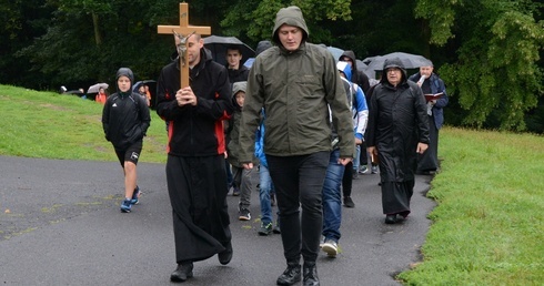 Ministranci na anngórskiej kalwarii