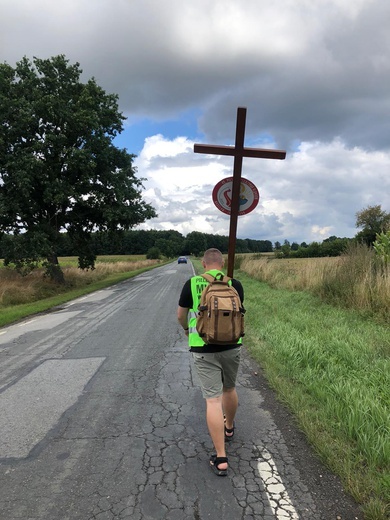 Pielgrzymka kleryków na Jasną Górę - dzień 1 (część 2)