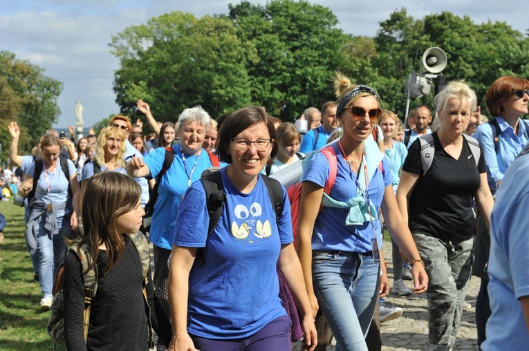 39. PPT - wejście grupy 6