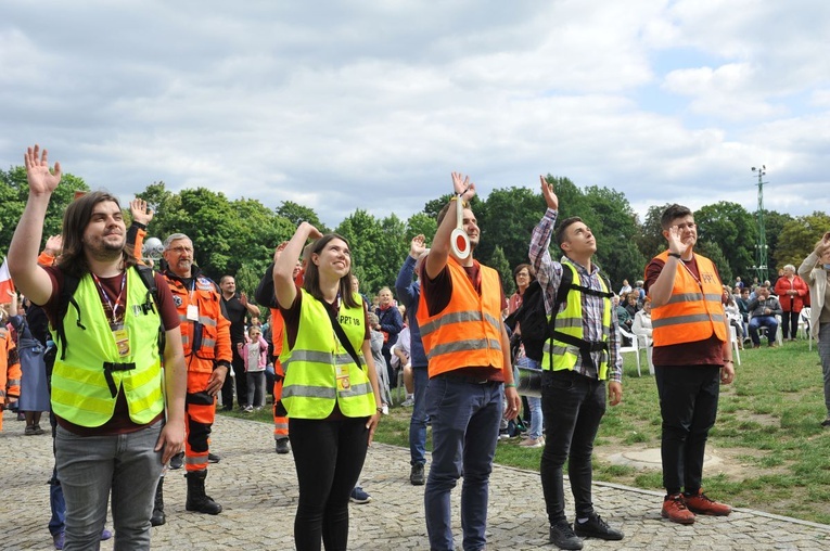 39. PPT - wejście grupy 18