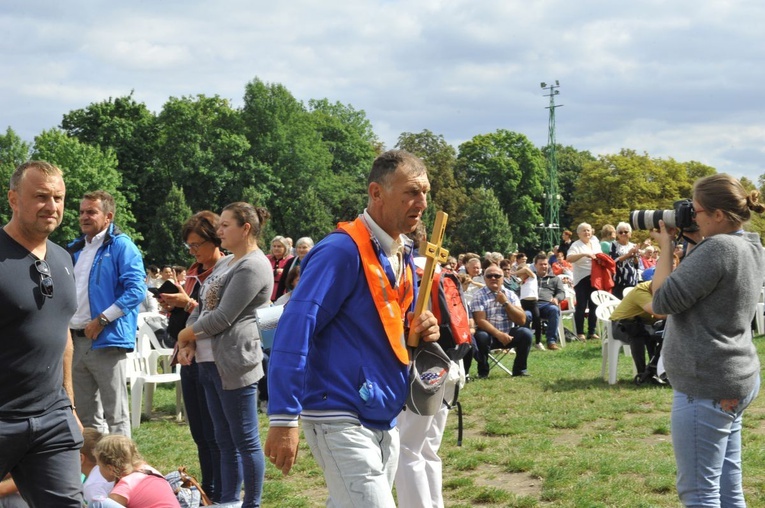 39. PPT - wejście grupy 21