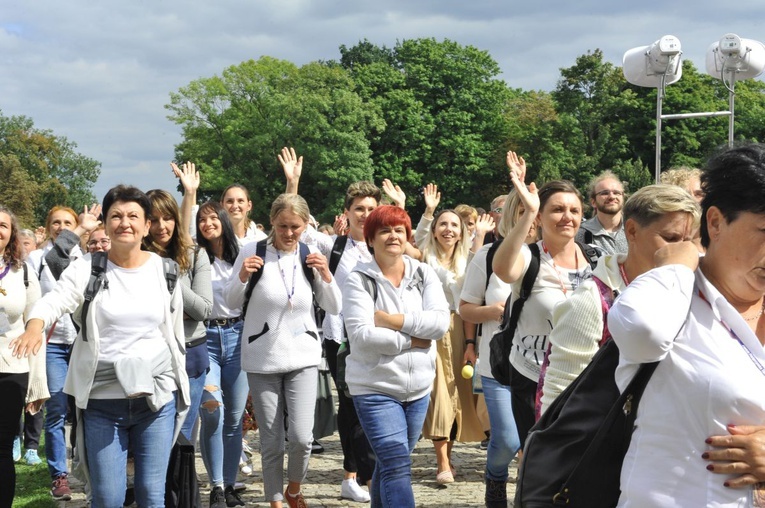 39. PPT - wejście grupy 21