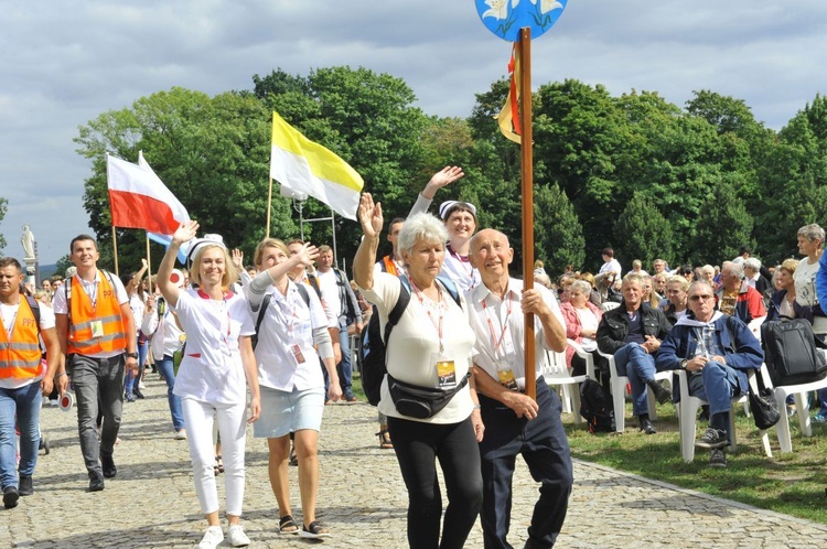 39. PPT - wejście grupy 21