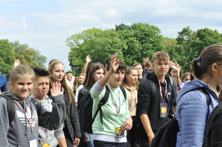 39. PPT - wejście grupy 22