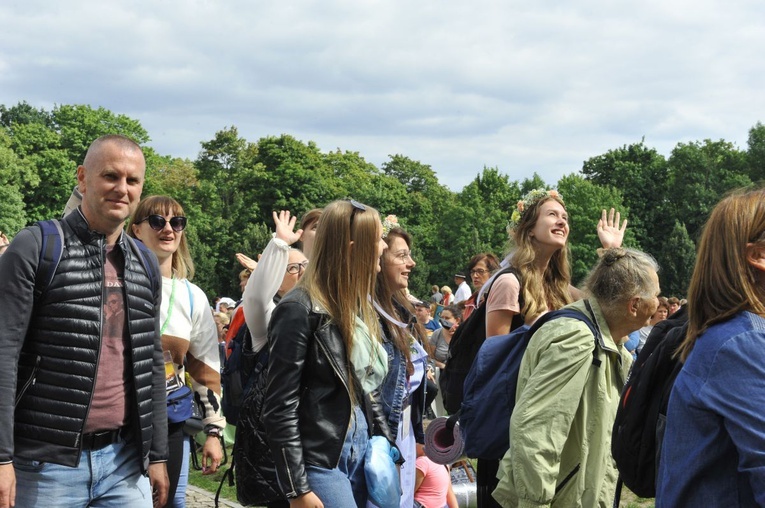 39. PPT - wejście grupy 22