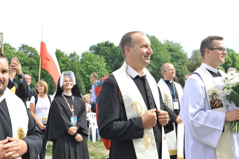 39. PPT - wejście grupy 24
