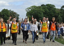 39. PPT - wejście grupy 24