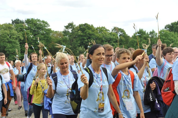 39. PPT - wejście grupy 26