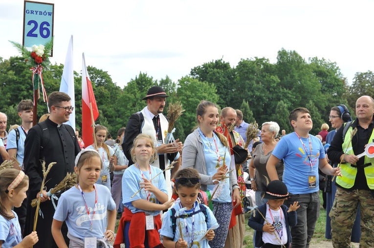 39. PPT - wejście grupy 26