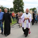 Symbole ŚDM w skarżyskiej Ostrej Bramie