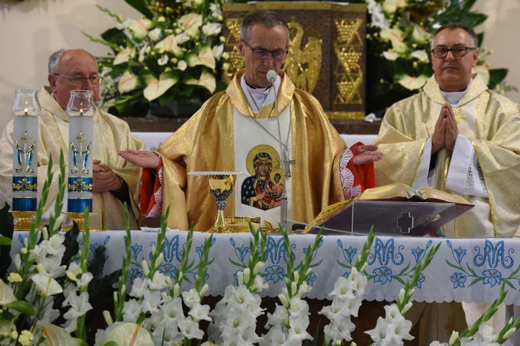 40 lat parafii w Leszczynie