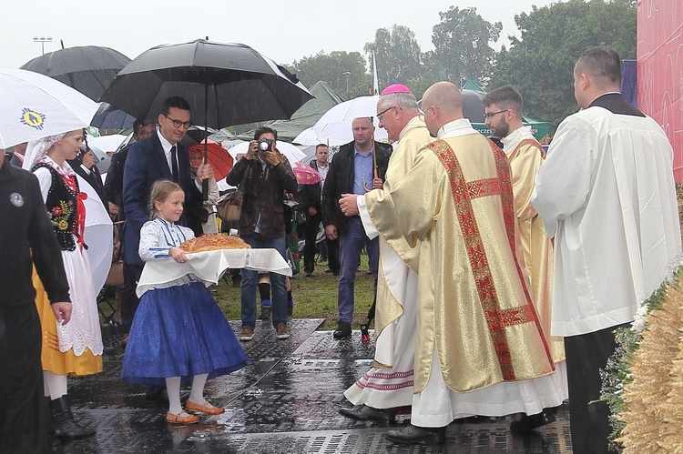 Dożynki ogólnopolskie w Bobolicach cz. 1