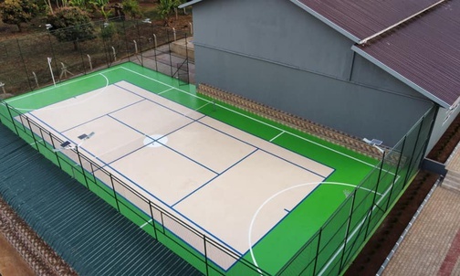 Misjonarz wybudował centrum sportowe w Tanzanii