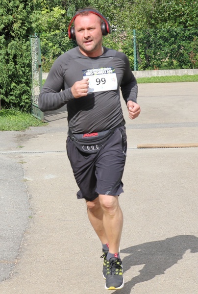 Sportowa pomoc z Fundacją Krzyż Dziecka w Pisarzowicach