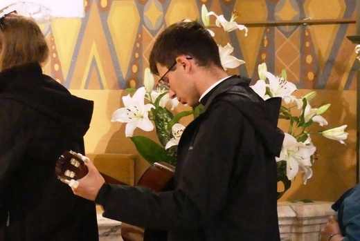 Wieczorne powitanie 410. Pielgrzymki Żywieckiej w Żywcu - 2021