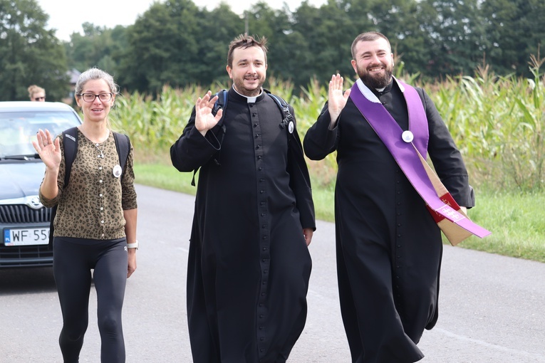 IV Pielgrzymka z Łęczycy do Świnic Warckich - cz. 2