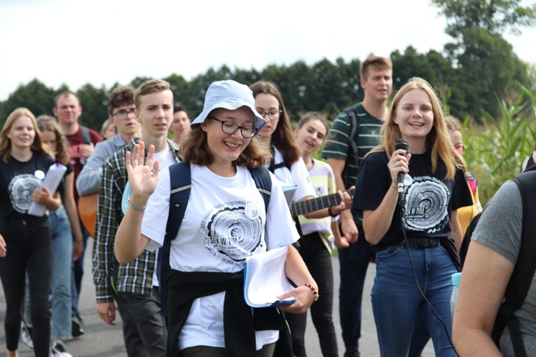 IV Pielgrzymka z Łęczycy do Świnic Warckich - cz. 2