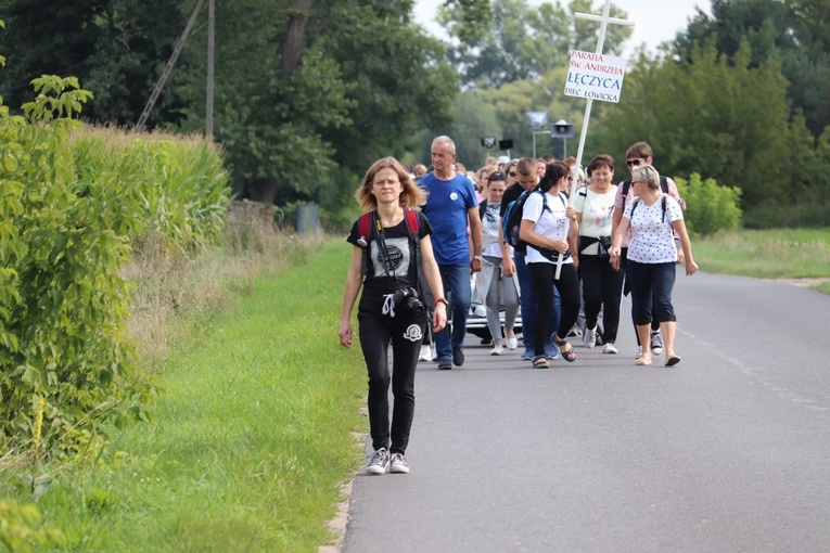 IV Pielgrzymka z Łęczycy do Świnic Warckich - cz. 2