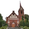 ▼	Ceglany kościół zbudowany jest w stylu neogotyckim.