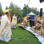 Dożynki, folklor, rycerze, zespoły i uliczni artyści