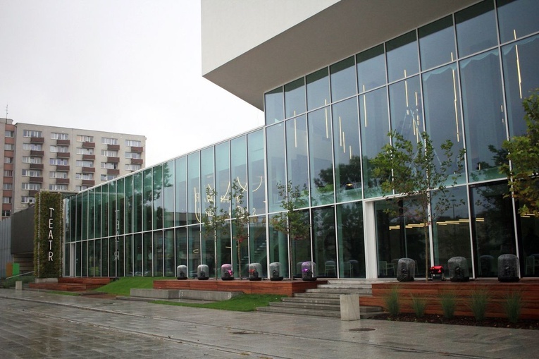 Teatr im. Jana Kochanowskiego po przebudowie i modernizacji