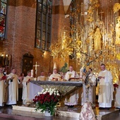 W bazylice św. Brygidy metropolita gdański przewodniczył Mszy św. w intencji ojczyzny.
