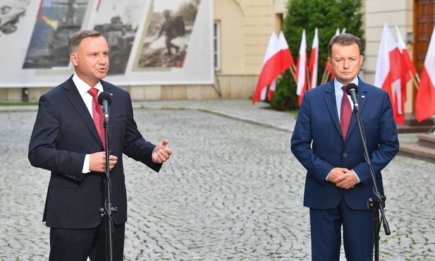 Prezydent: Atakowanie tych, którzy pełnią dzisiaj służbę na granicy polsko-białoruskiej to działania antypolskie