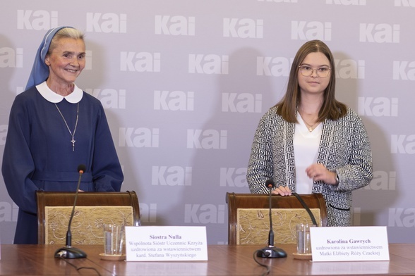 Uzdrowione. Cuda za wstawiennictwem matki Czackiej i kard. Wyszyńskiego