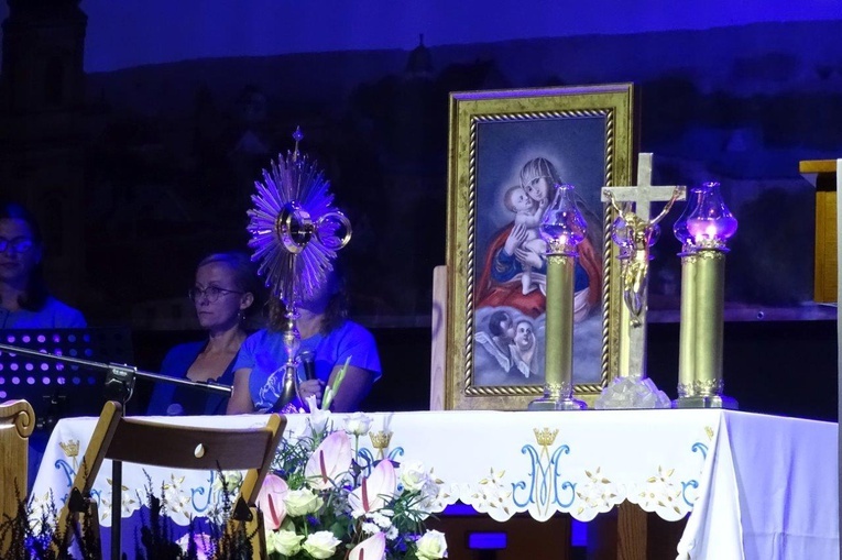 Czuwanie w przededniu koronacji obrazu