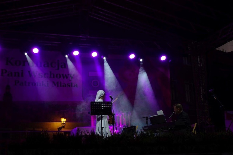 Czuwanie w przededniu koronacji obrazu