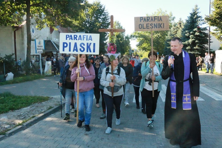 Pielgrzymki do Wąwolnicy