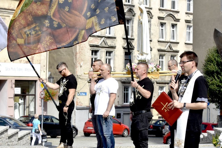 Męski Różaniec wyszedł na ulice Świdnicy