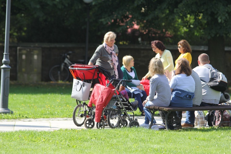 Krzeszów. Osoby niepełnosprawne u Matki