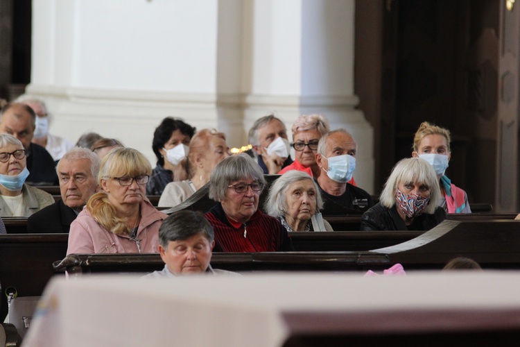 Krzeszów. Osoby niepełnosprawne u Matki