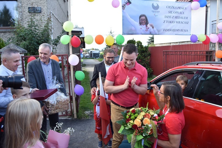 Powitanie Renaty Kałuży, brązowej medalistki z Tokio