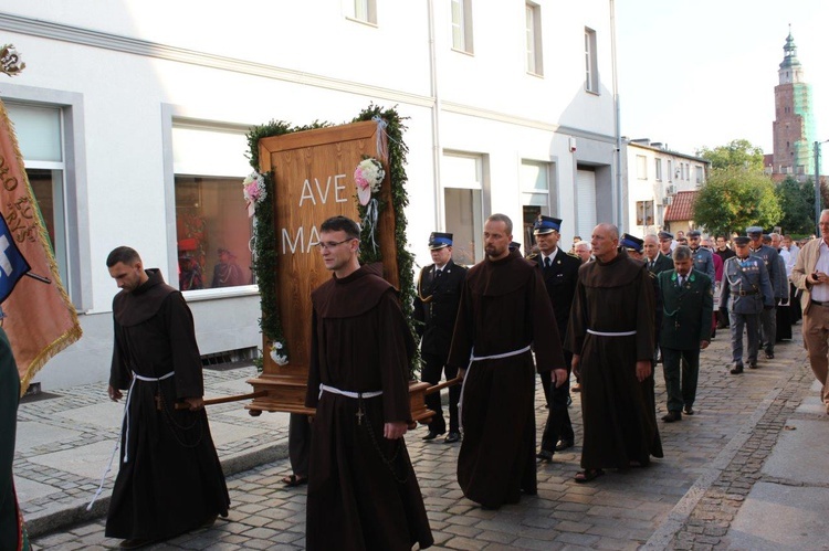 Matka Boża Pocieszenia już w domu