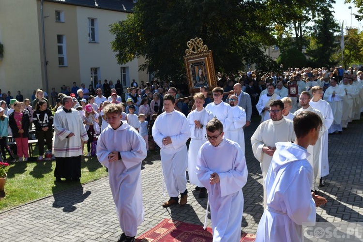 Oazowicze u Pani Cierpliwie Słuchającej 