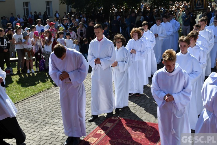 Oazowicze u Pani Cierpliwie Słuchającej 