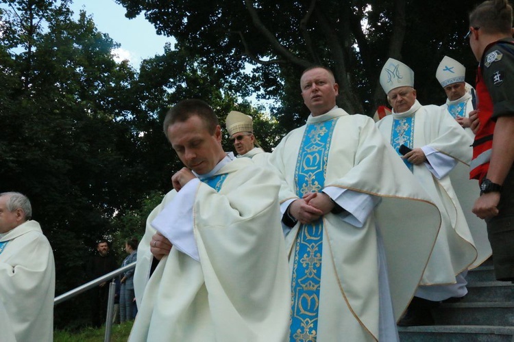 Uroczystości w Wąwolnicy